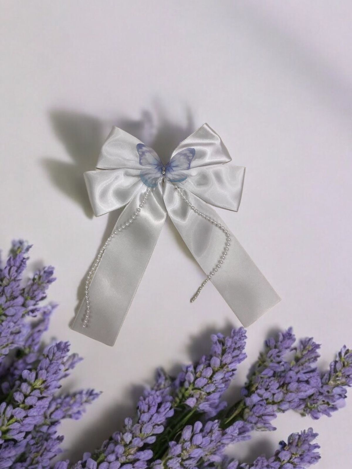 Satin Butterfly Bow Tails Hairpin With White Pearl Strings